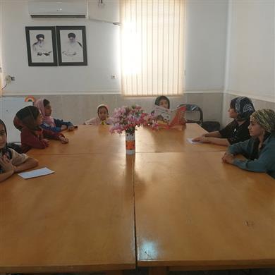 قصه خوانی کودکان کتابخانه